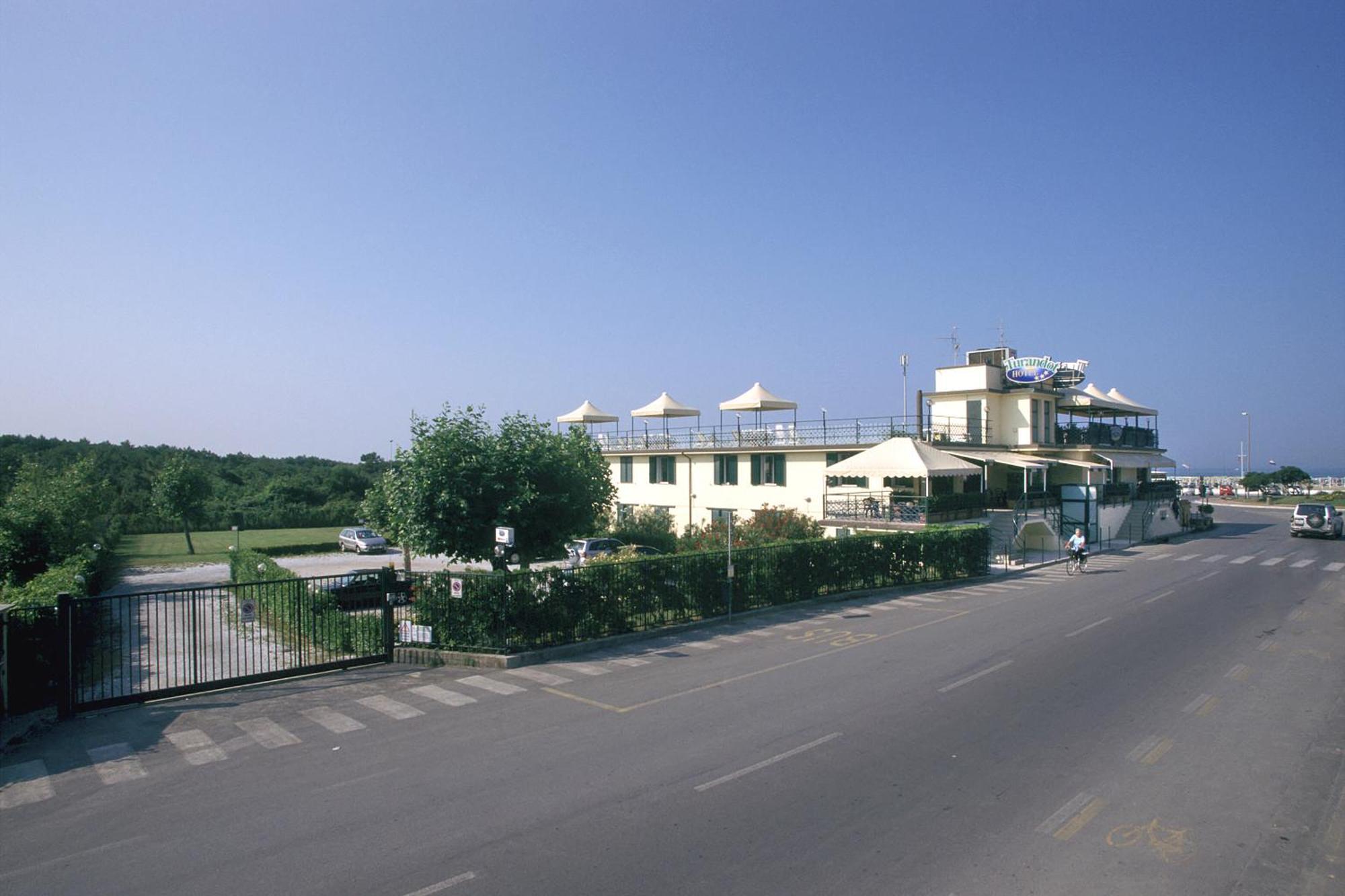 Hotel Turandot Torre del Lago Puccini Bagian luar foto