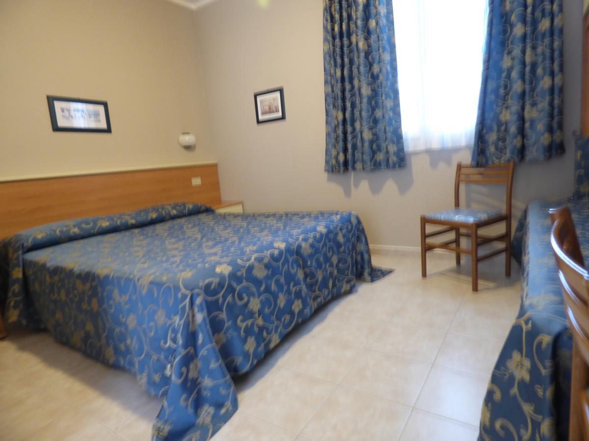 Hotel Turandot Torre del Lago Puccini Bagian luar foto